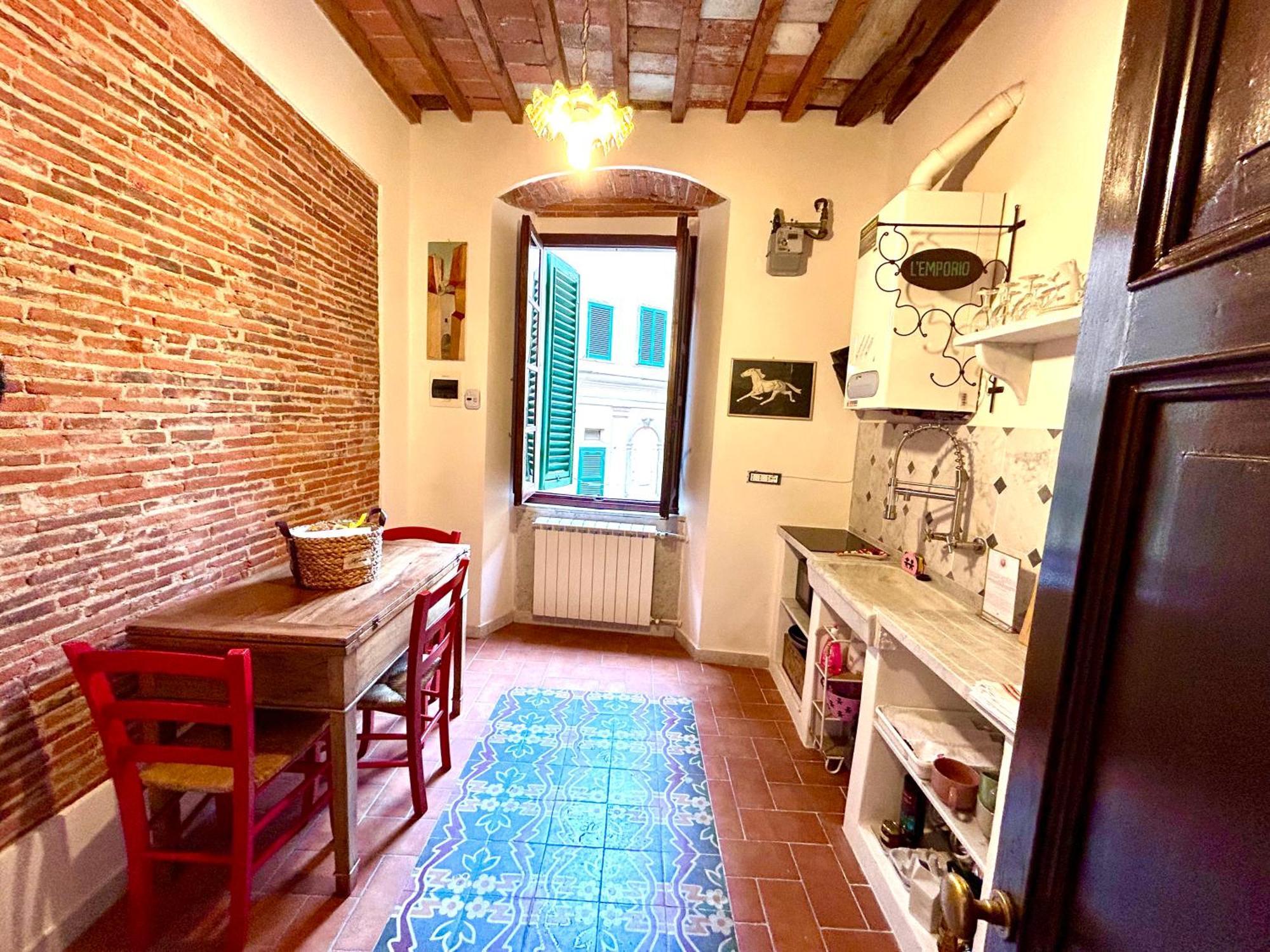 La Porta Sui Monti Di Luna Carrare Extérieur photo