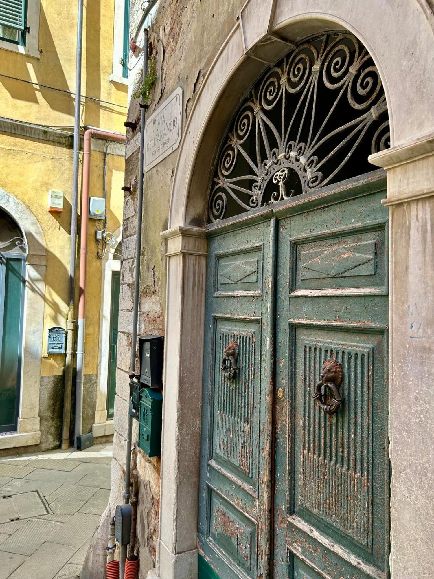 La Porta Sui Monti Di Luna Carrare Extérieur photo